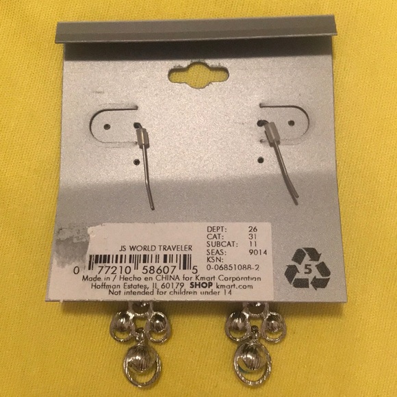 Earring - Picture 4 of 4